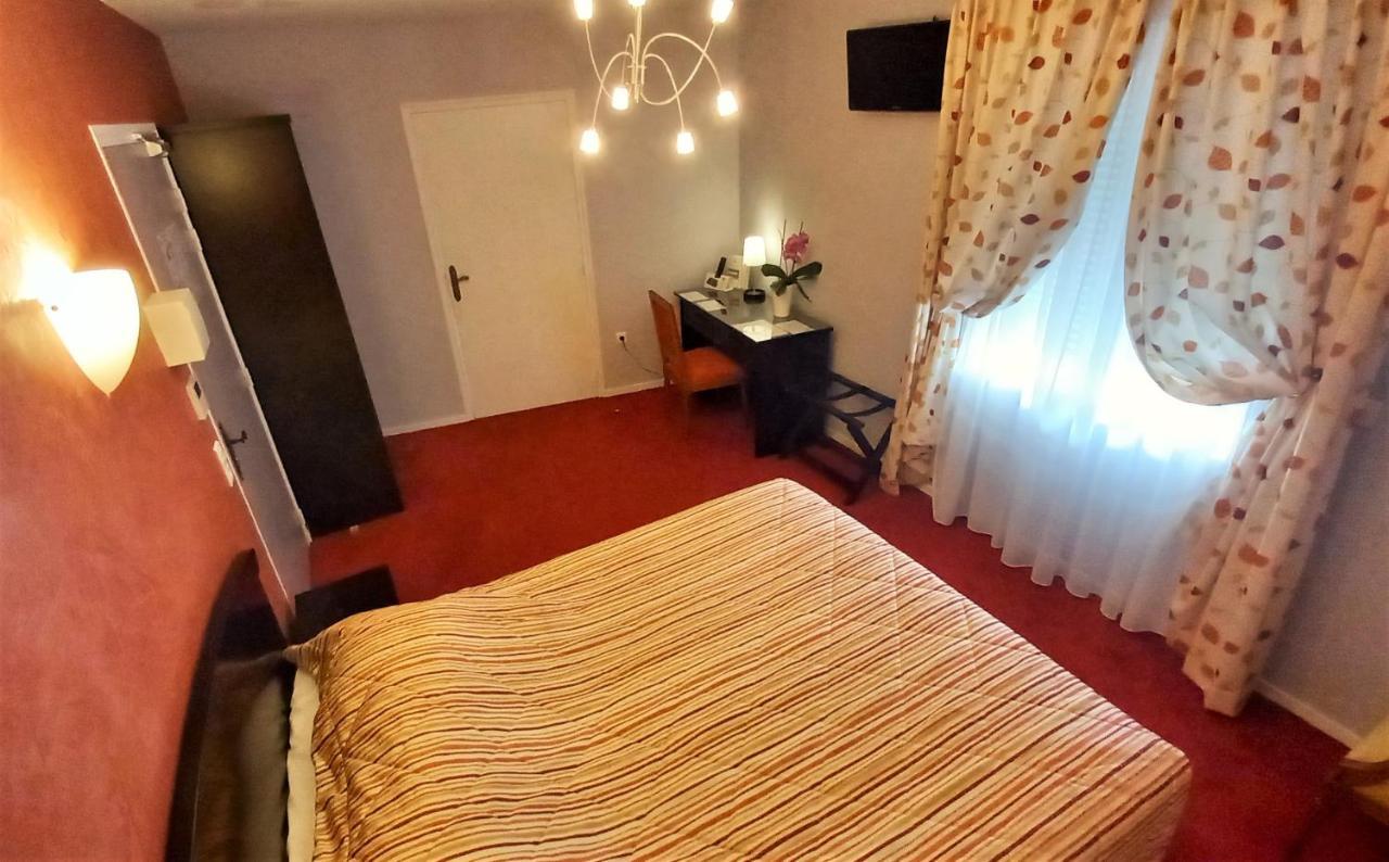 Logis Hotel & Restaurant Du Chemin Des Dames Corbeny Ngoại thất bức ảnh