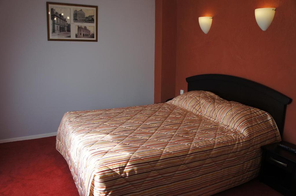 Logis Hotel & Restaurant Du Chemin Des Dames Corbeny Phòng bức ảnh