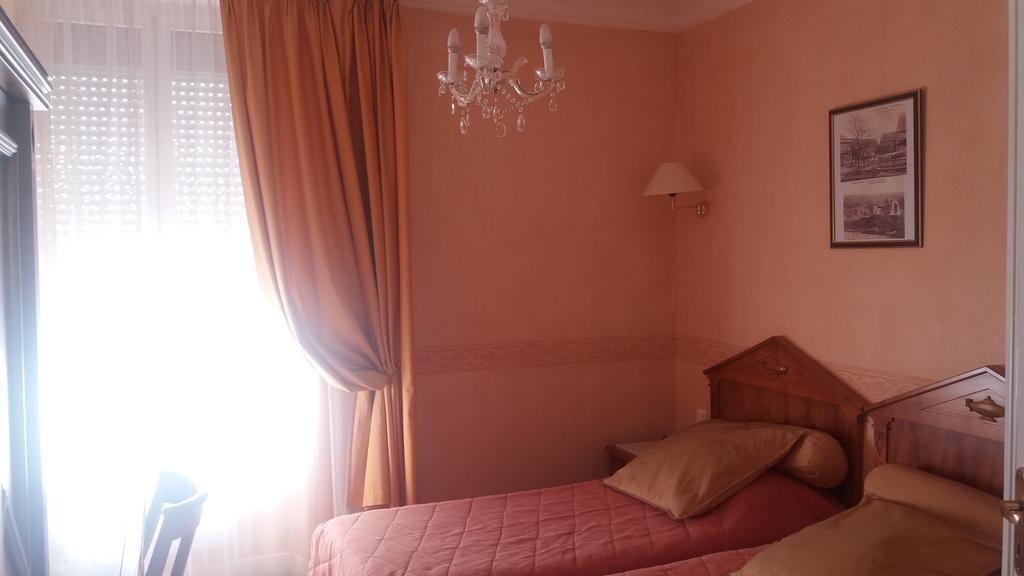 Logis Hotel & Restaurant Du Chemin Des Dames Corbeny Ngoại thất bức ảnh